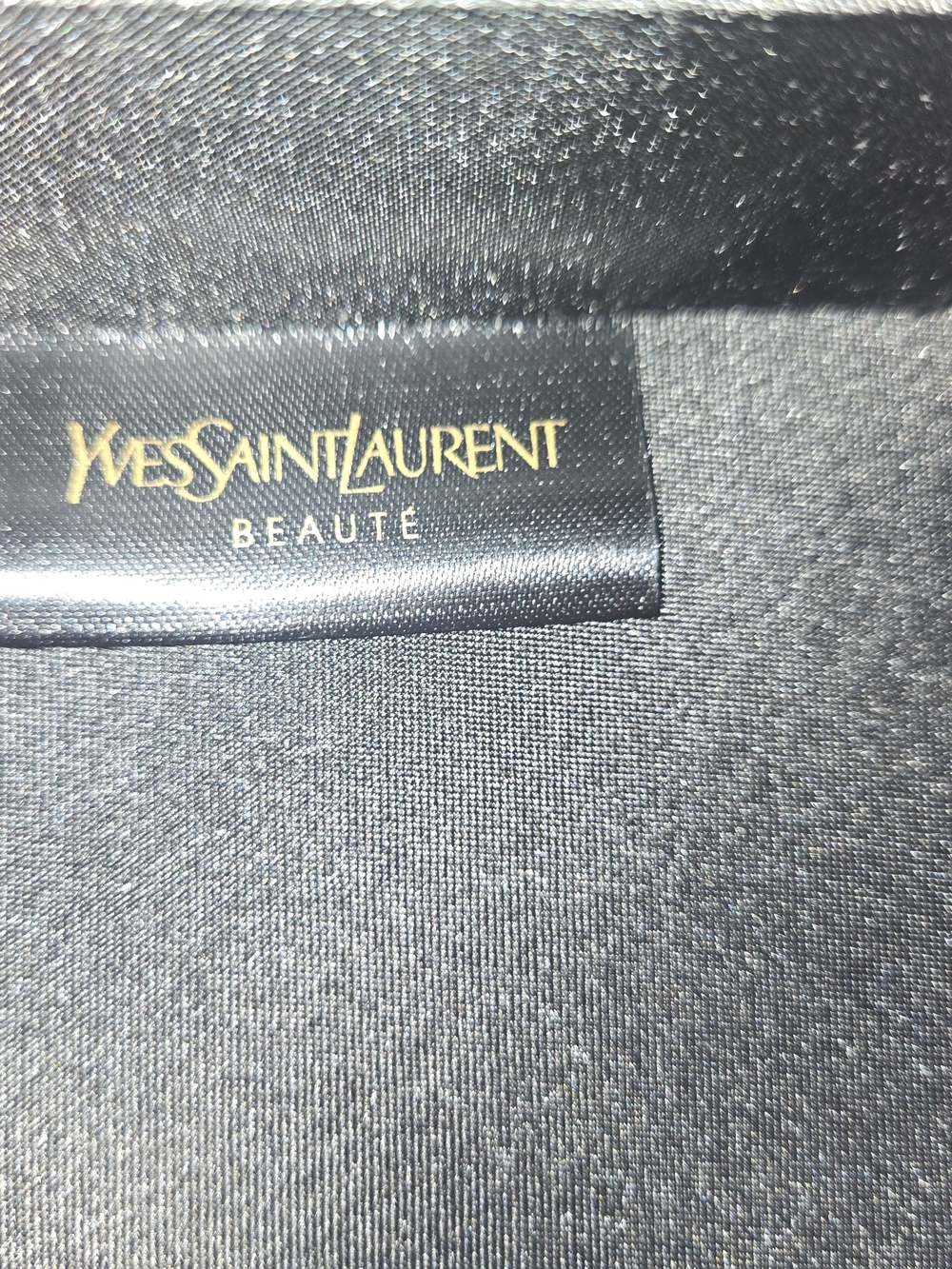 Yves Saint Laurent Patent Pink Cosmetic Pouch - Picture 8 of 9